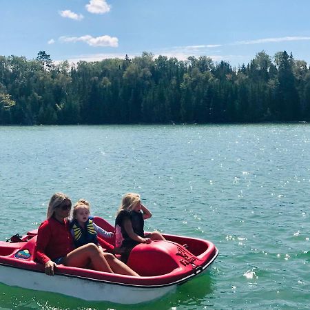 Lakefront Hope Lodge Miller Lake Экстерьер фото