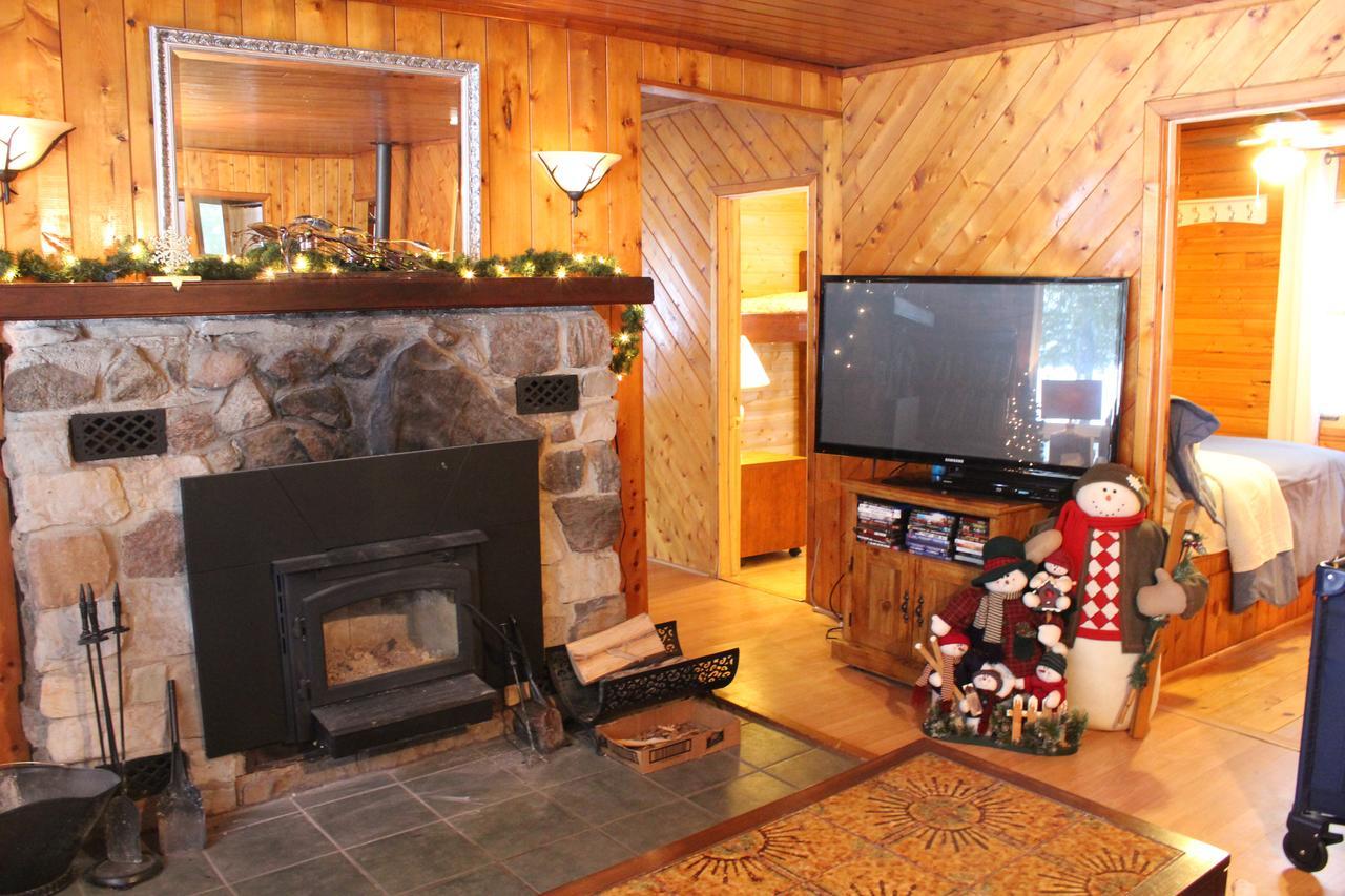 Lakefront Hope Lodge Miller Lake Экстерьер фото