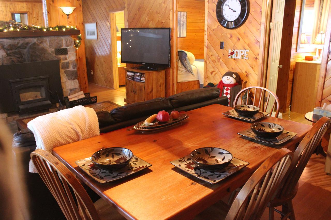 Lakefront Hope Lodge Miller Lake Экстерьер фото
