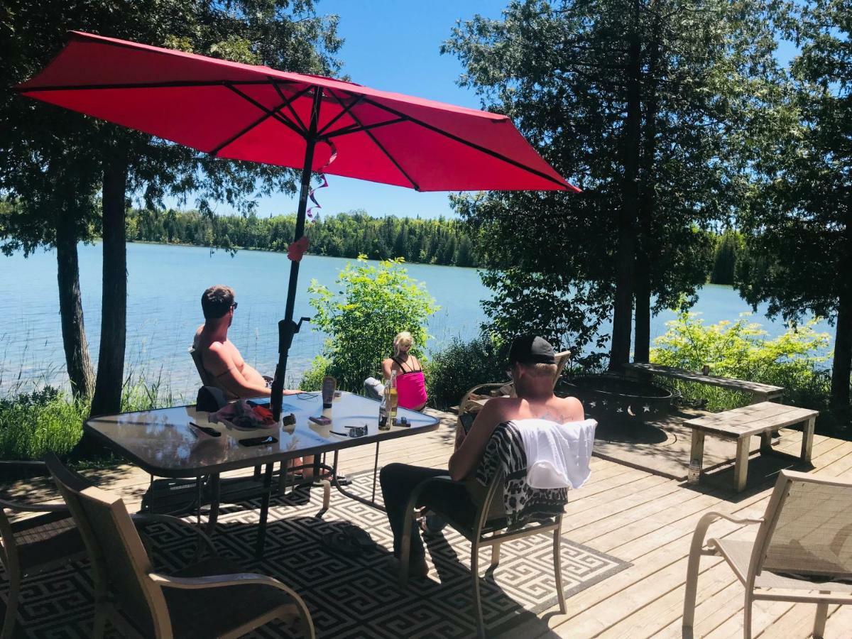 Lakefront Hope Lodge Miller Lake Экстерьер фото