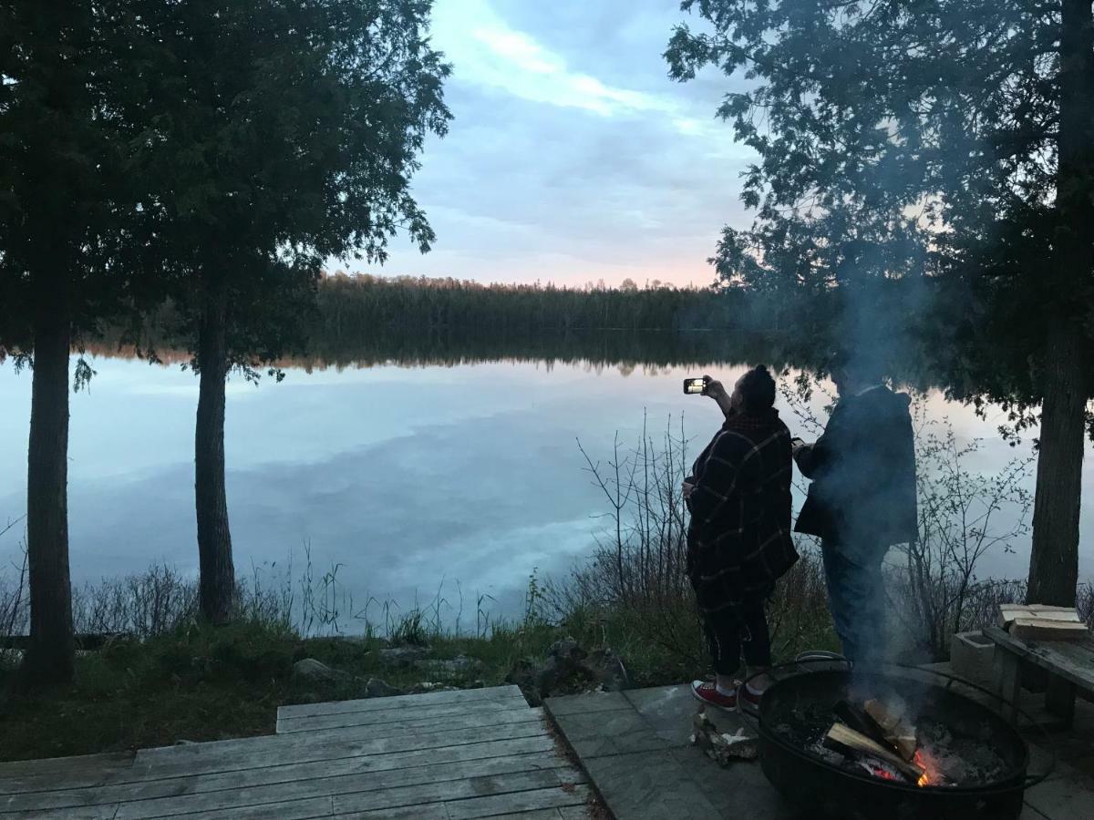 Lakefront Hope Lodge Miller Lake Экстерьер фото