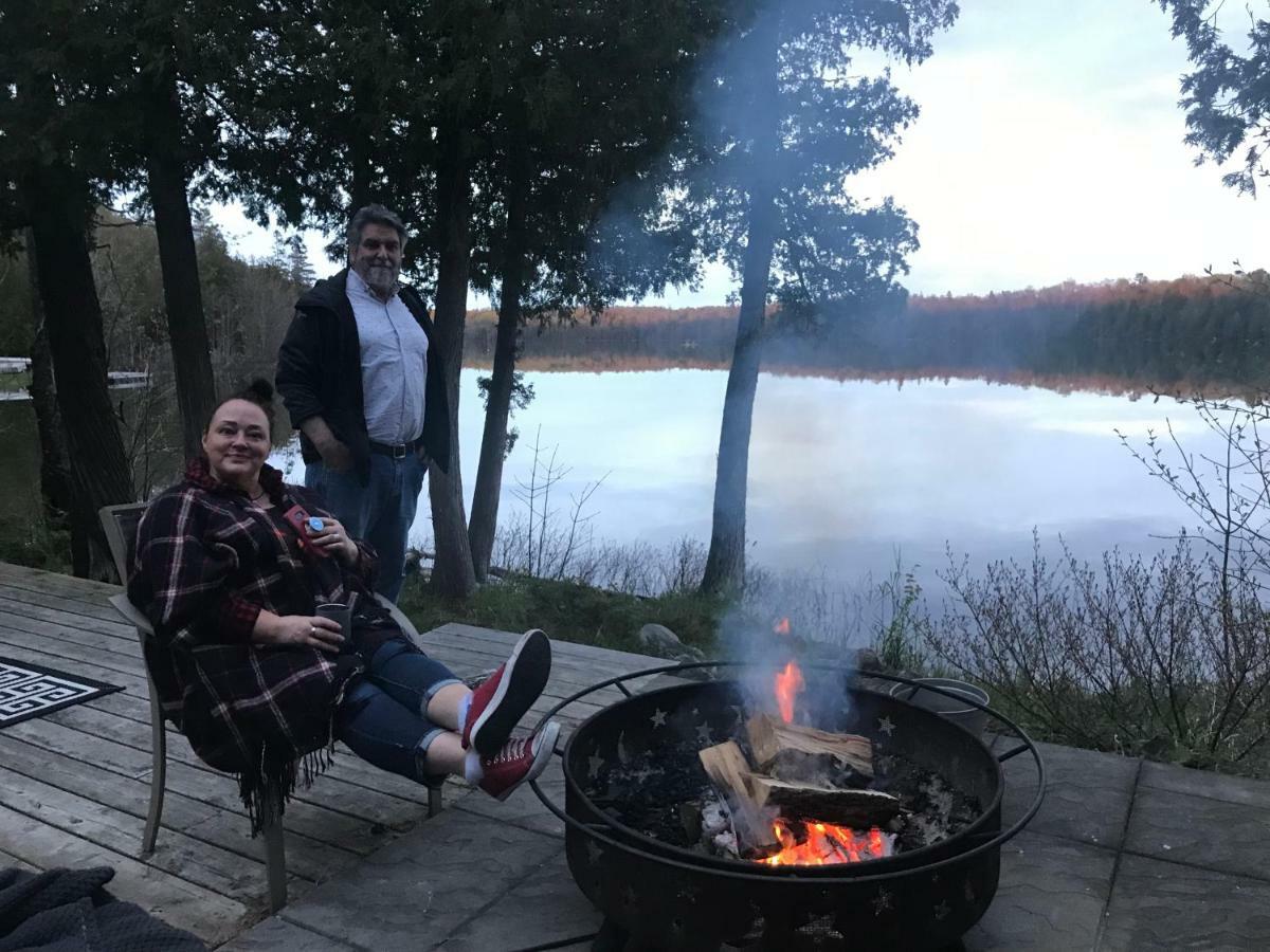 Lakefront Hope Lodge Miller Lake Экстерьер фото