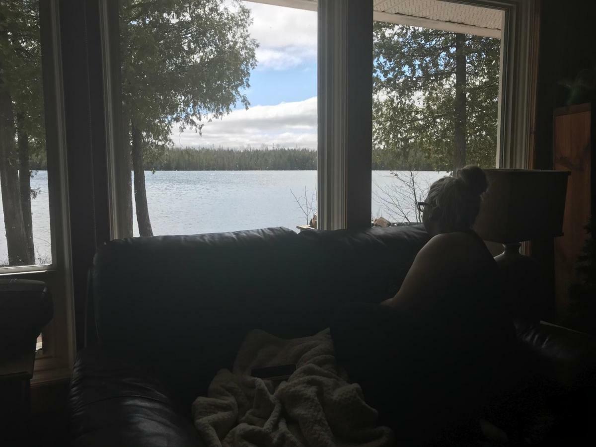 Lakefront Hope Lodge Miller Lake Экстерьер фото