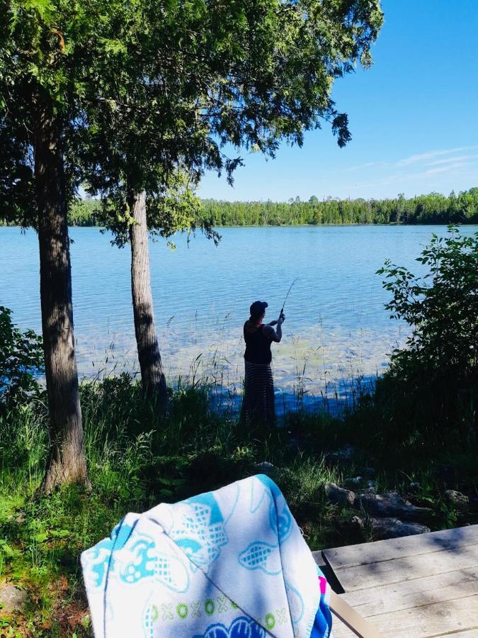 Lakefront Hope Lodge Miller Lake Экстерьер фото
