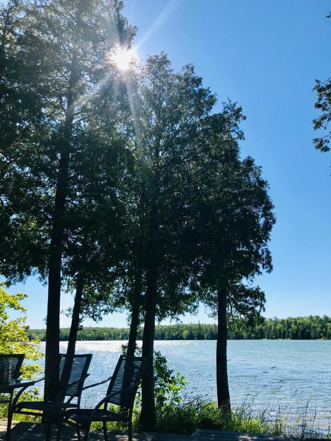 Lakefront Hope Lodge Miller Lake Экстерьер фото