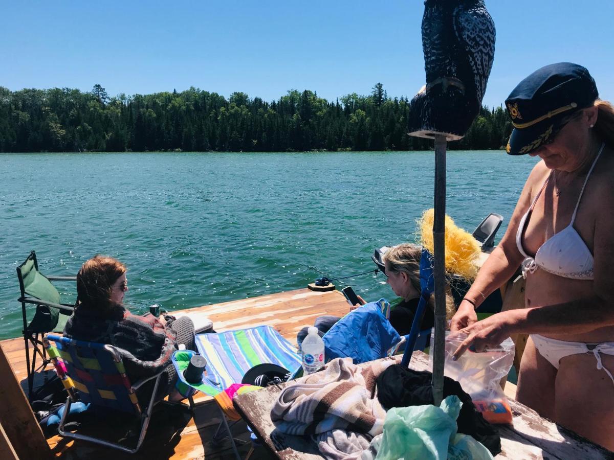 Lakefront Hope Lodge Miller Lake Экстерьер фото